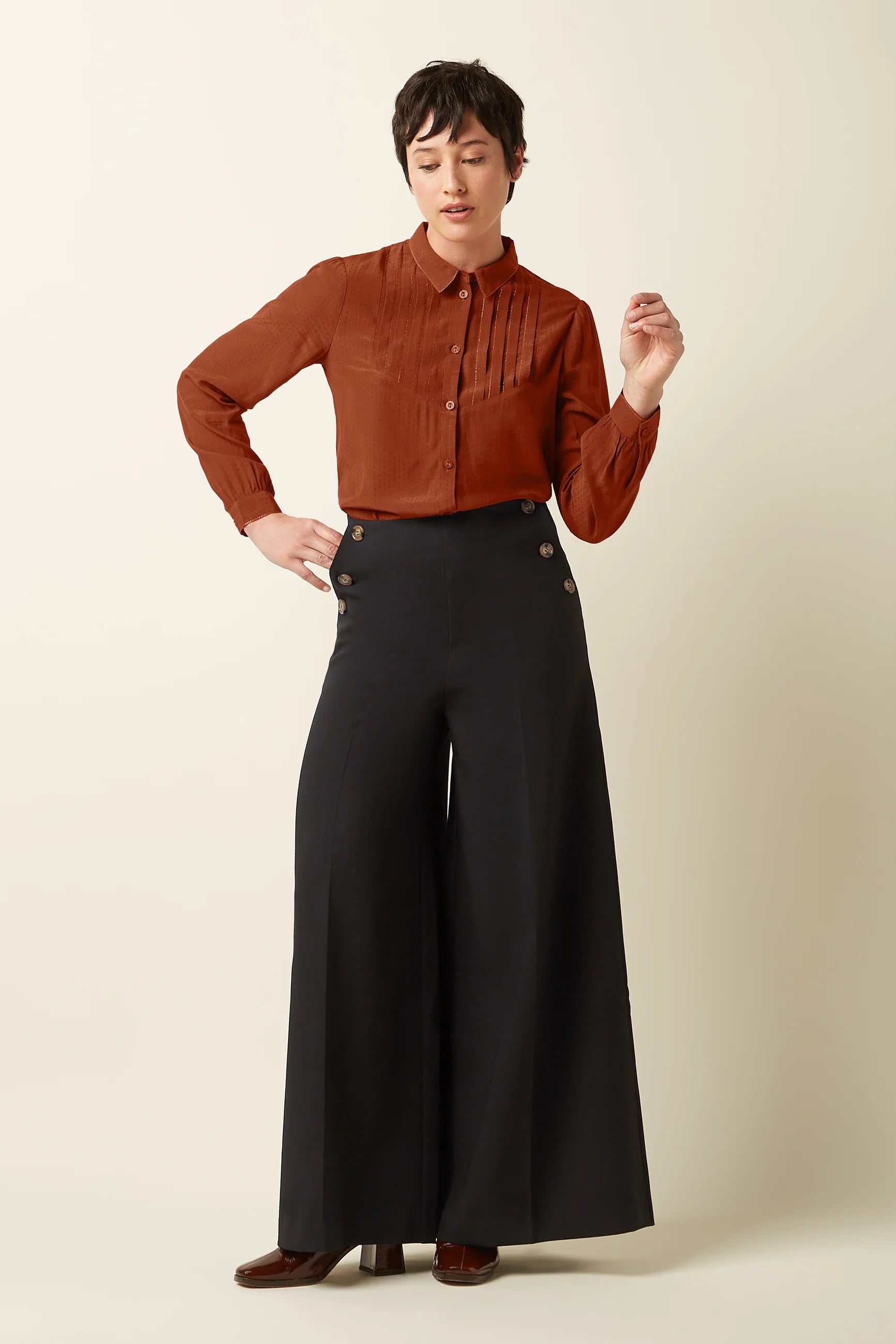 King Louie Pia Pants Marple Black – elegante Marlenehose Damen vintage