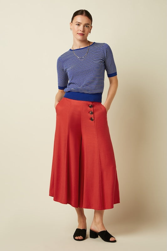 Rote Culotte von King Louie – weite Damenhose im Vintage Stil