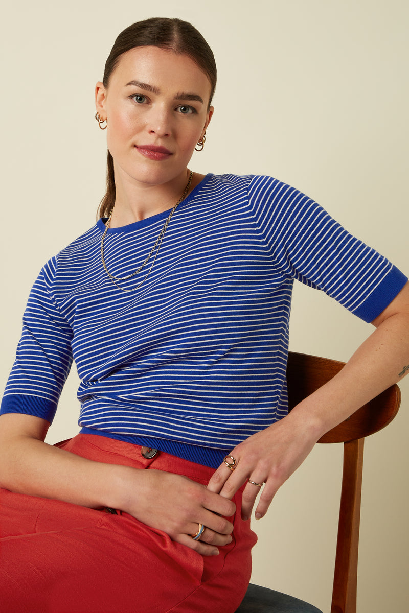 Gestreiftes Damen Shirt in Blau Weiß von King Louie – 50er Stil