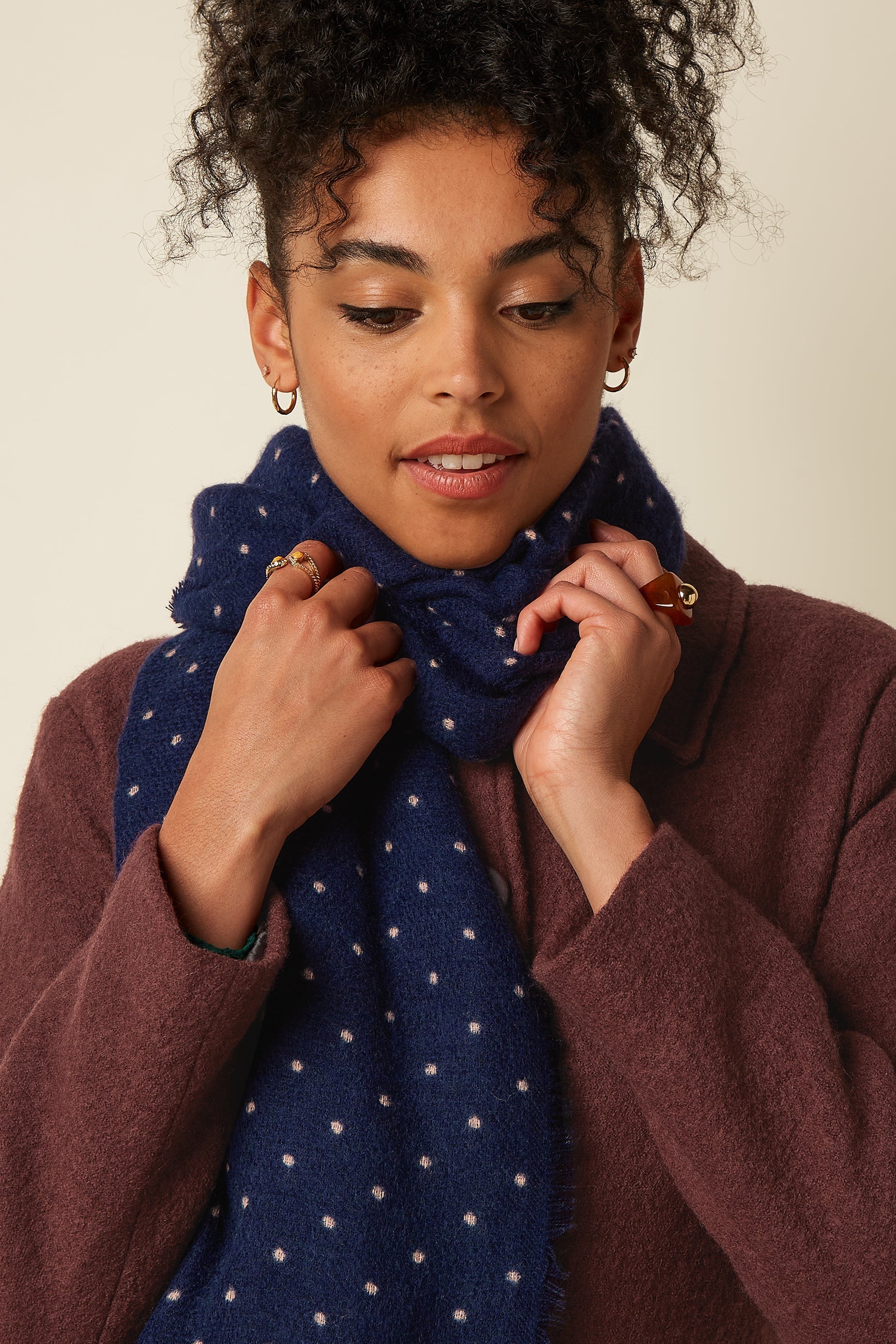 King Louie Freckle Scarf Ink Blue – Produktansicht