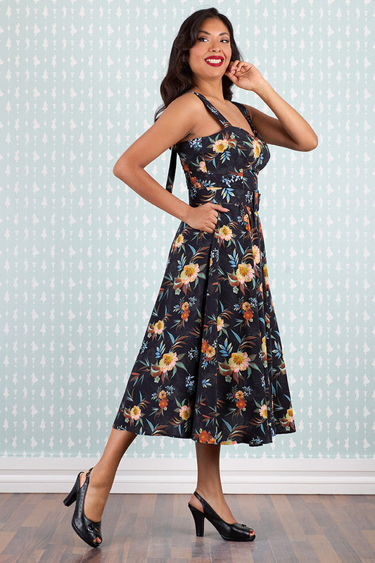 Schwarzes Retro Kleid Damen mit Blumenmuster