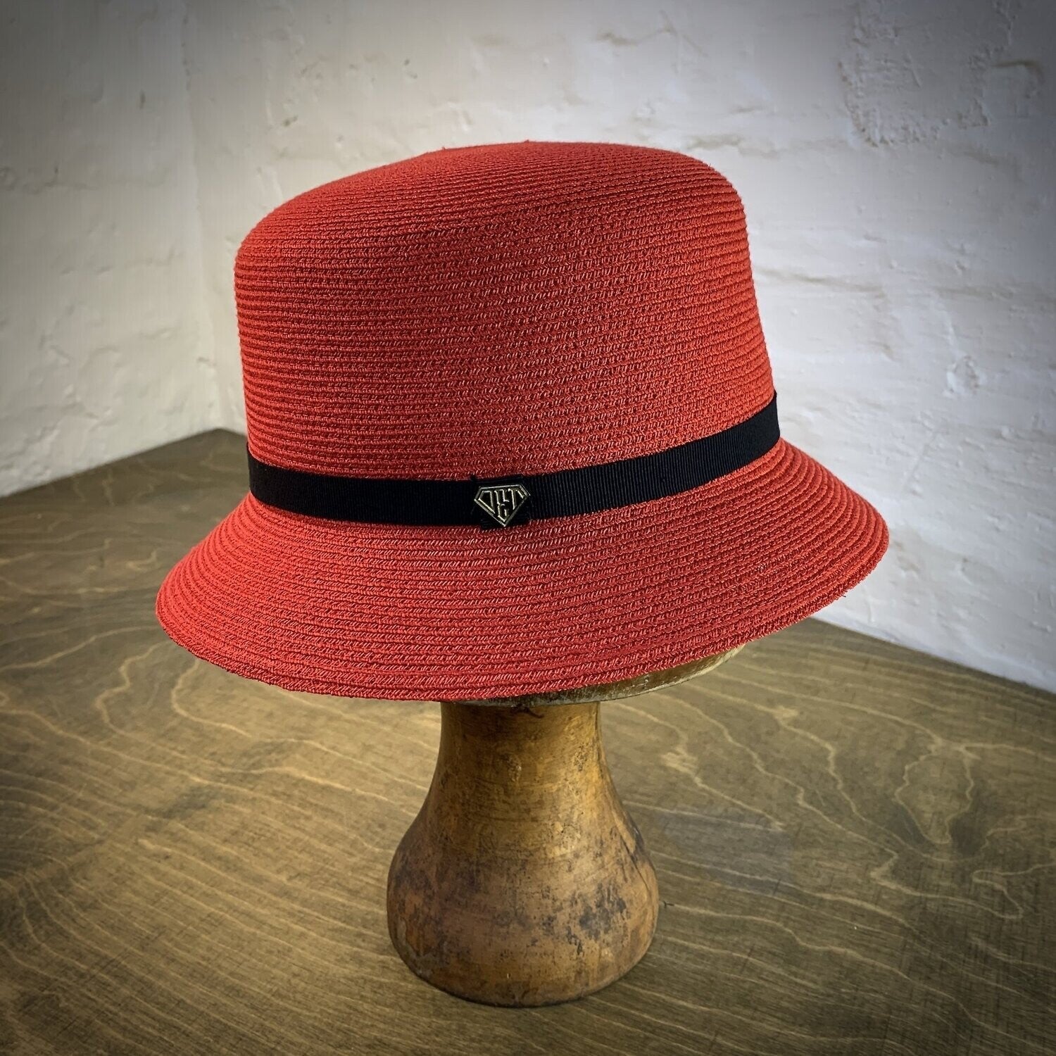 1930 Haube in rot - Dotty&Dan