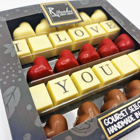 Valentinstag Pralinen von Ritonka mit Herzmotiven, handmade in Österreich