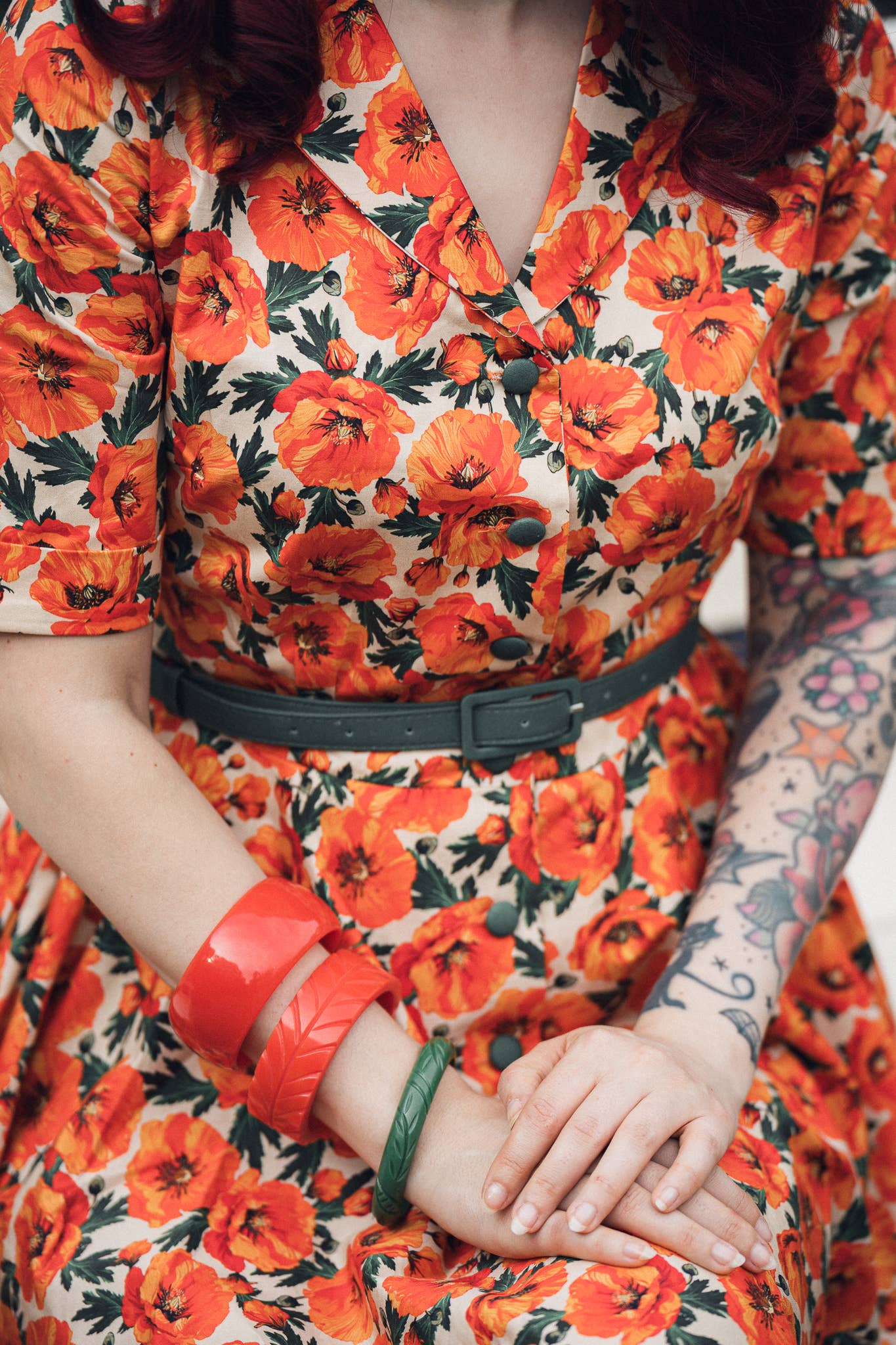Detailansicht Mohnblumen Print des Dolly & Dotty Mollie Kleides