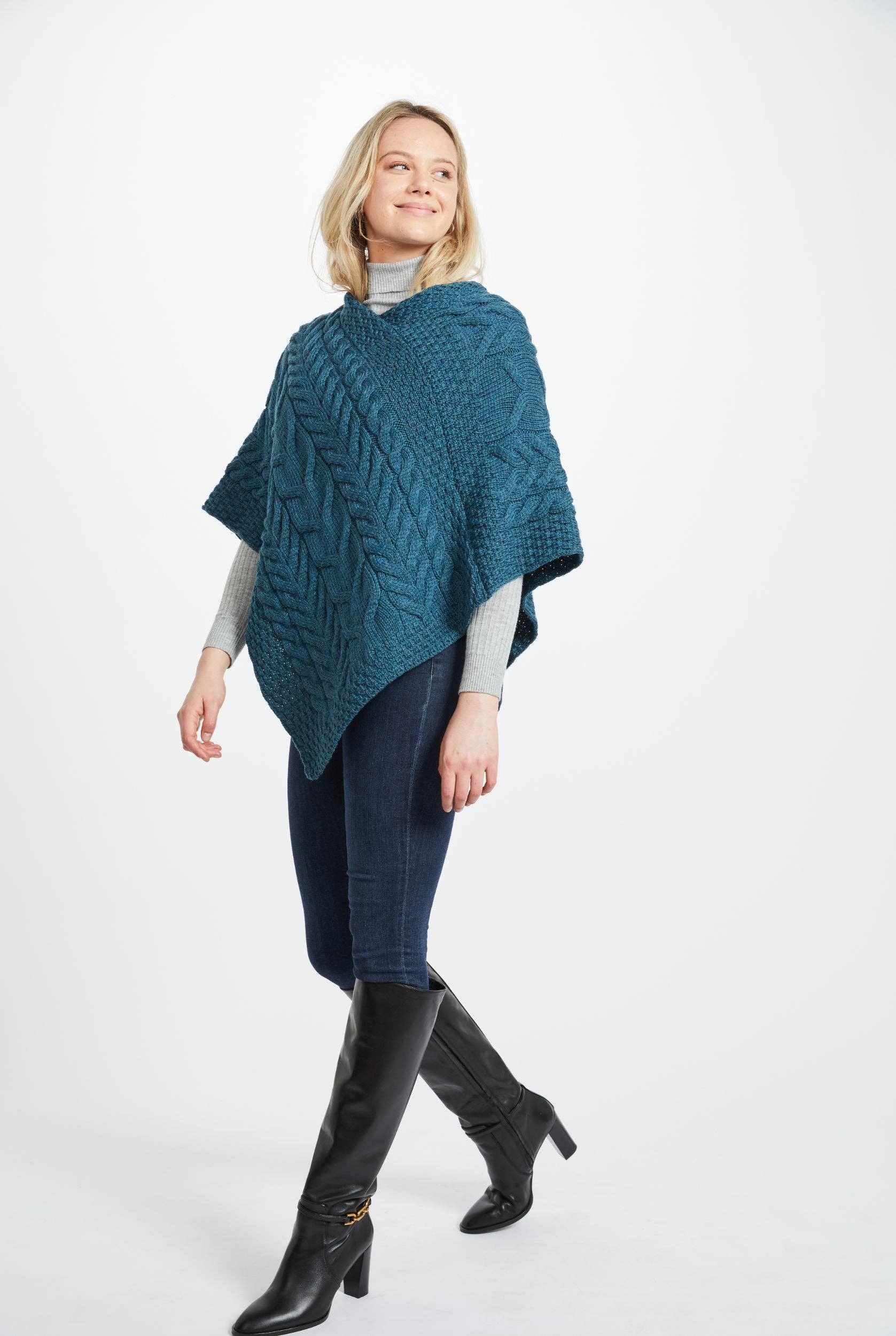Aasleagh Falls Damen Aran Poncho - Teal - Dotty&Dan