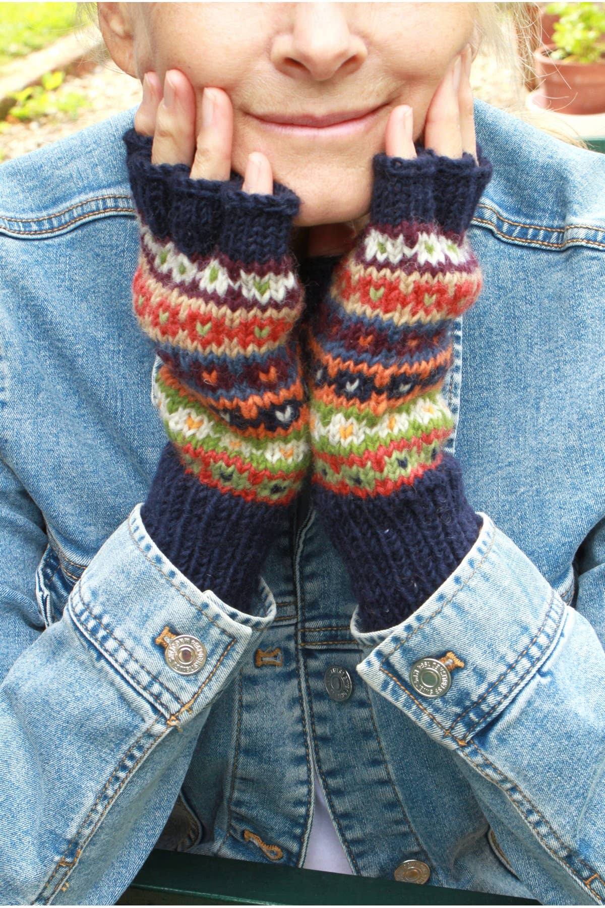 Pachamama Colorado Woll Handwärmer als winterliches Damen Accessoire