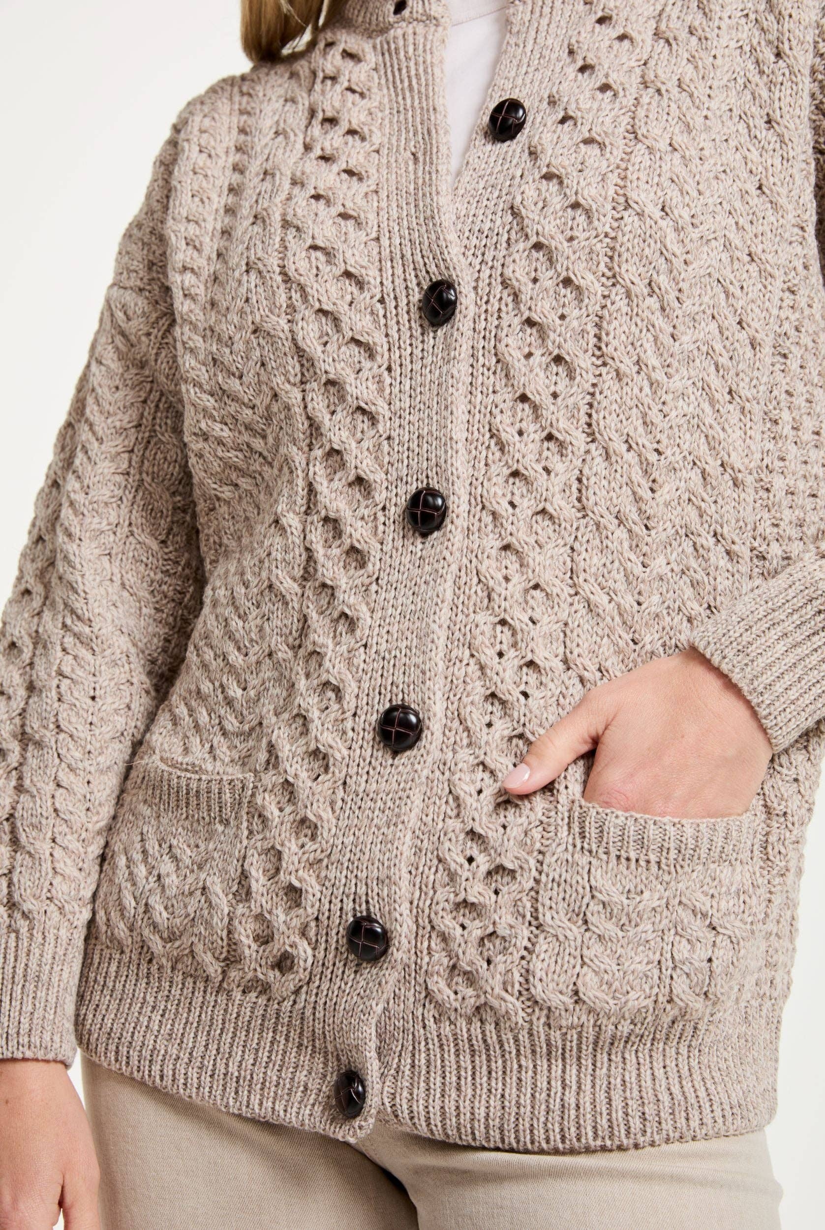 Aran Merino Strickjacke - Achill Island in oatmeal - Dotty&Dan