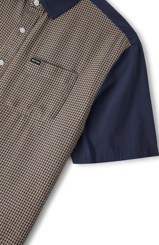 Hahnentritt-Muster und Brustdetail des Brixton Cru Shirt Classic Navy