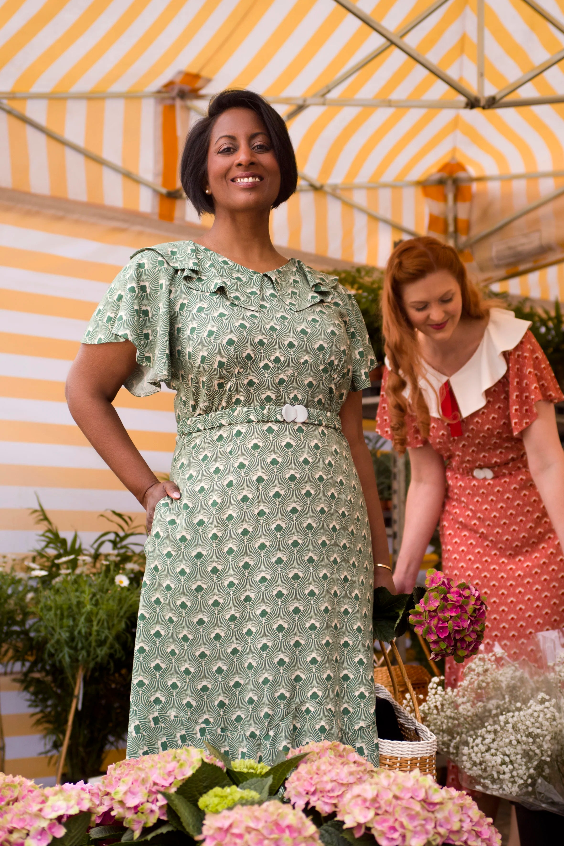 930er Stil Kleid mit leinenähnlicher Struktur