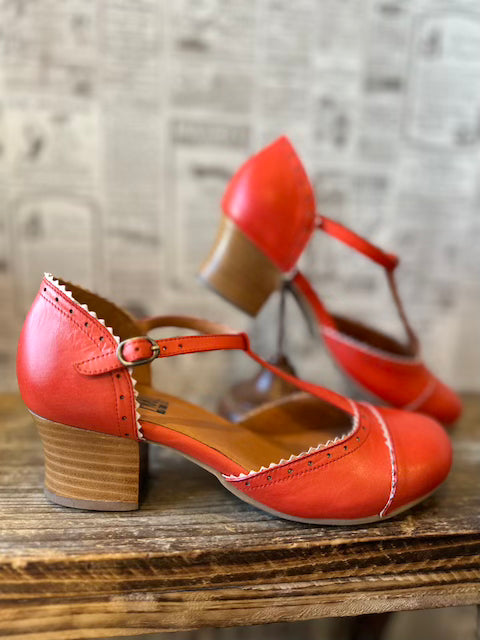 T-Steg Pumps Fernie in rot - Dotty&Dan
