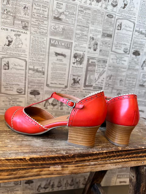 T-Steg Pumps Fernie in rot - Dotty&Dan