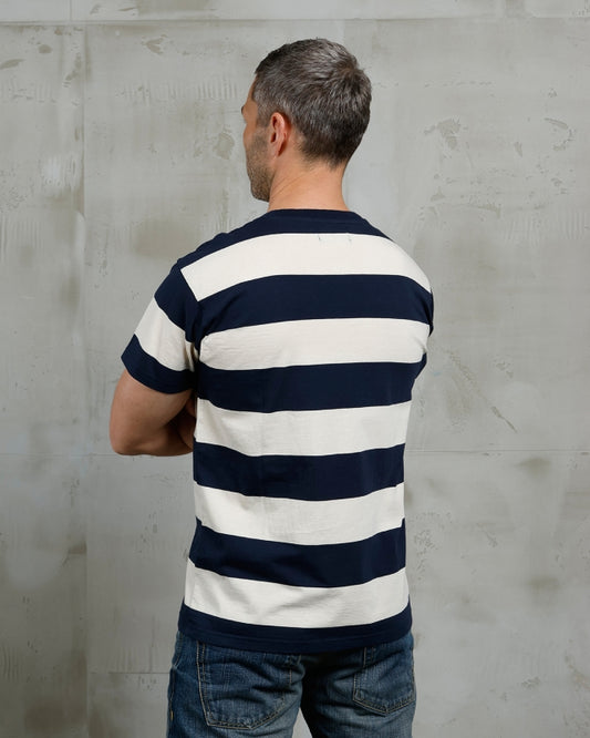 Gestreiftes Herren T-Shirt im 60er Jahre Sportswear Stil