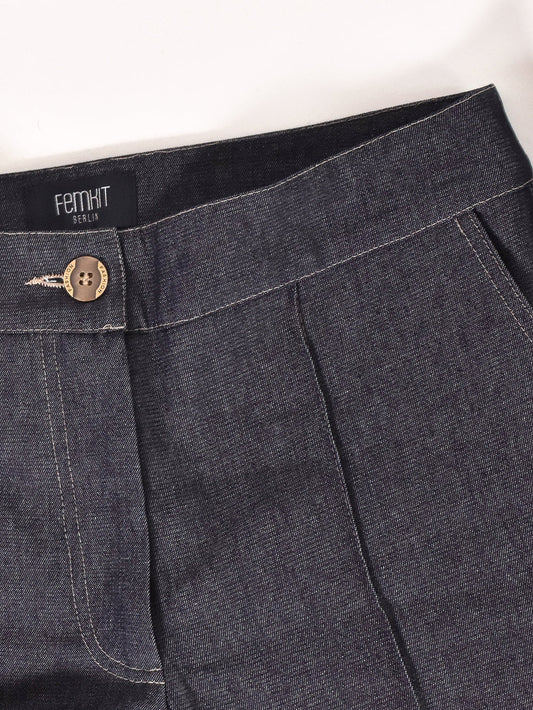 Weite Raw Denim Pants mit Kontrastnähten Femkit
