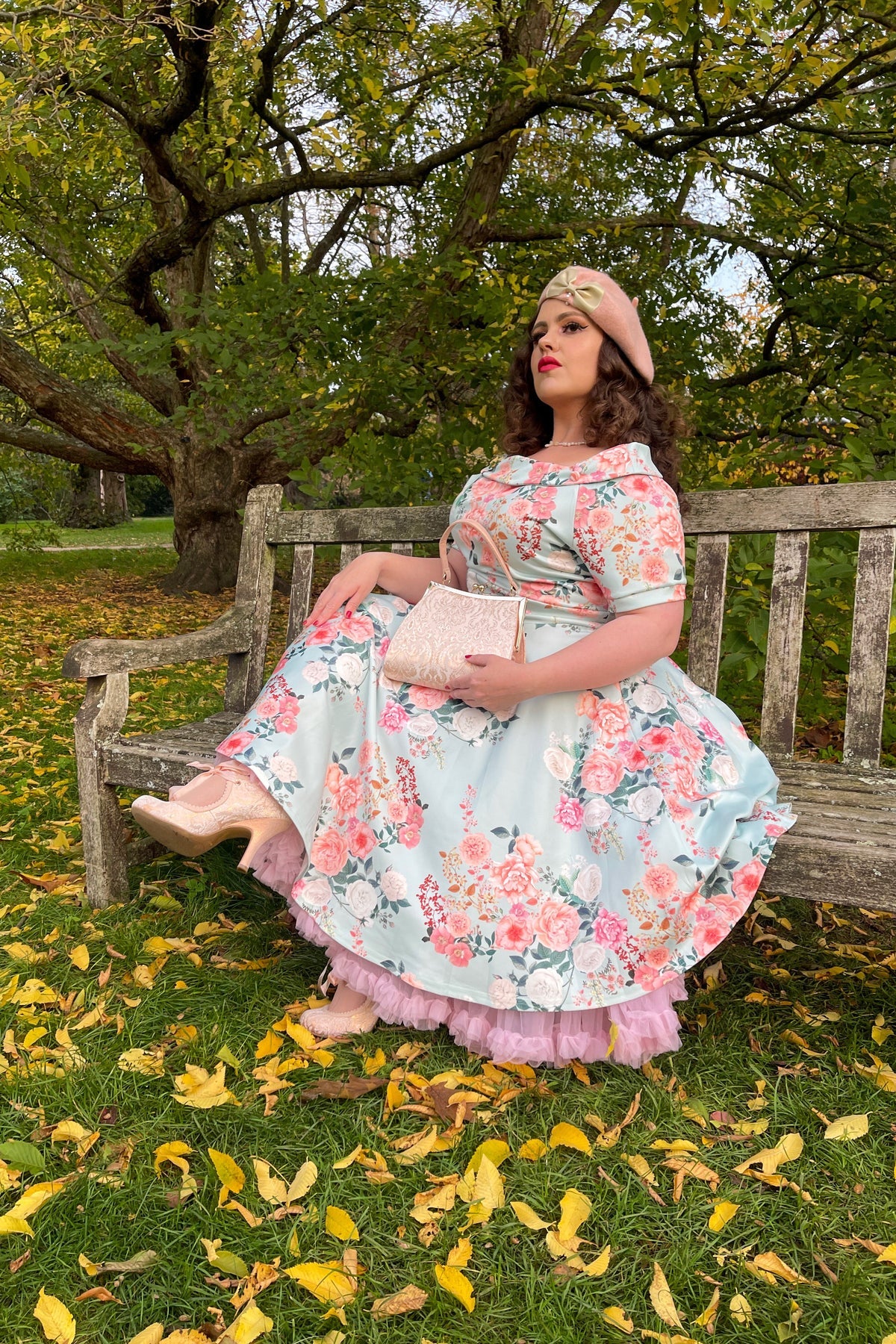 Darlene Off Shoulder Dress in Mint mit Blumenmuster und schwingendem Tellerrock