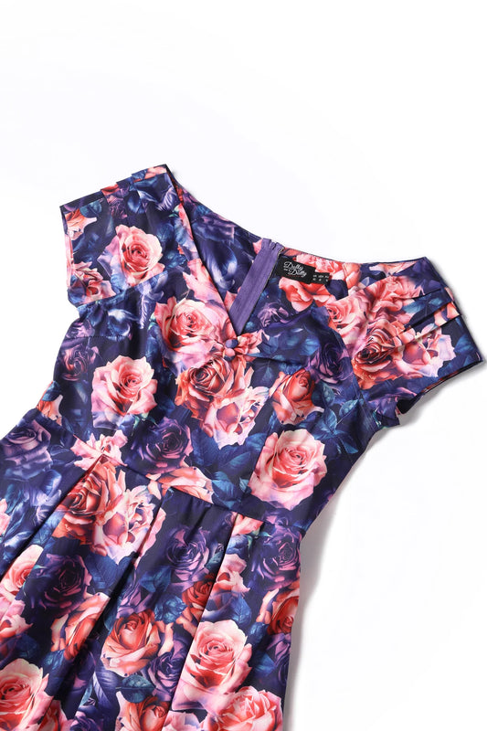 50er Jahre Kleid Lily in Soft Purple mit schwingendem Rock und floralem Print
