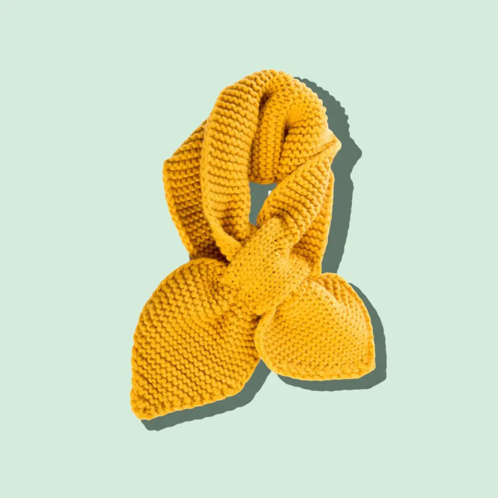 Steckschal mit Schlaufe Detailaufnahme – Retro Schal Damen