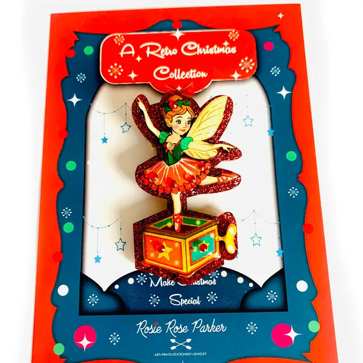 Vintage Nussknacker Fee Brosche aus Holz & Acryl