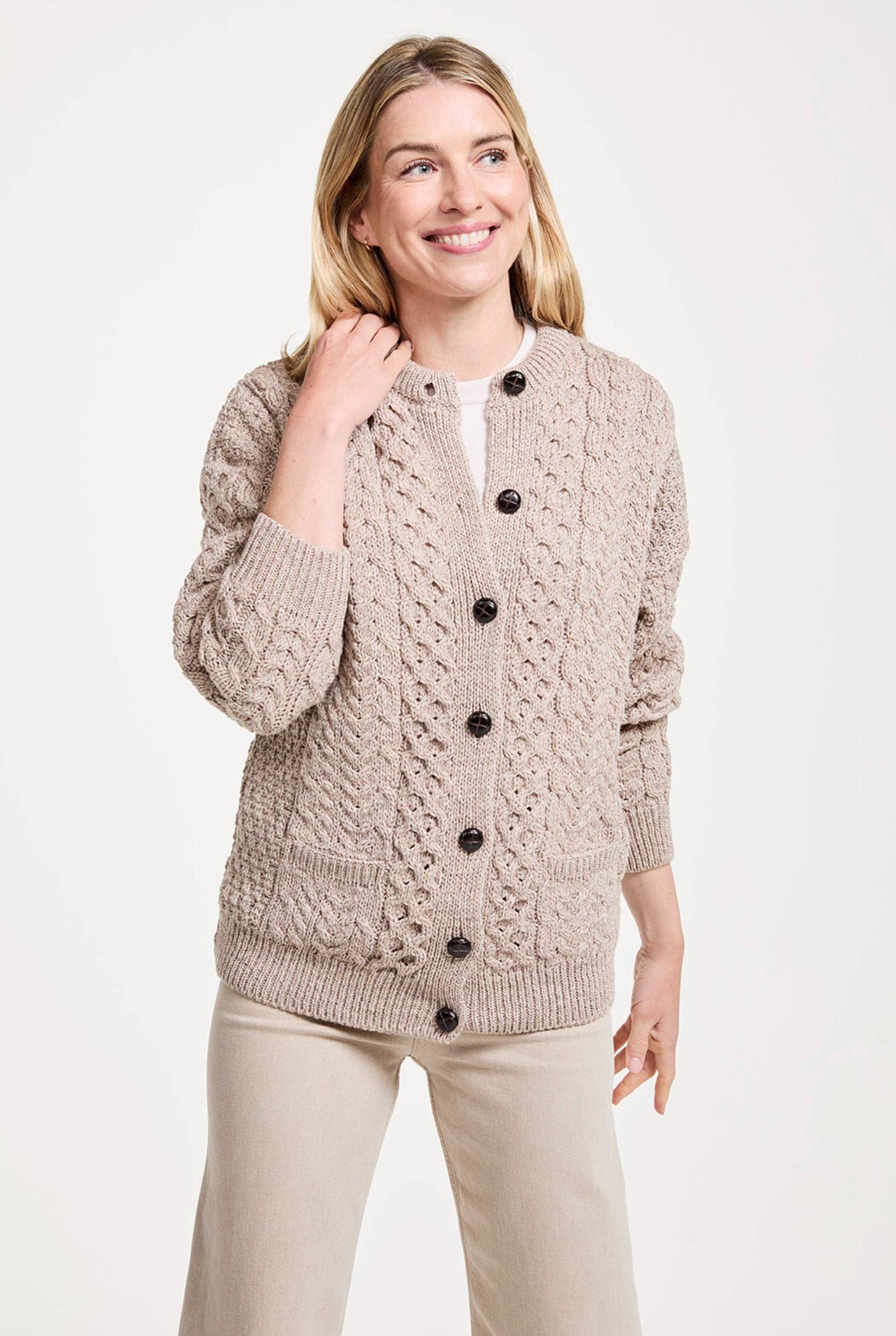 Aran Merino Strickjacke - Achill Island in oatmeal - Dotty&Dan