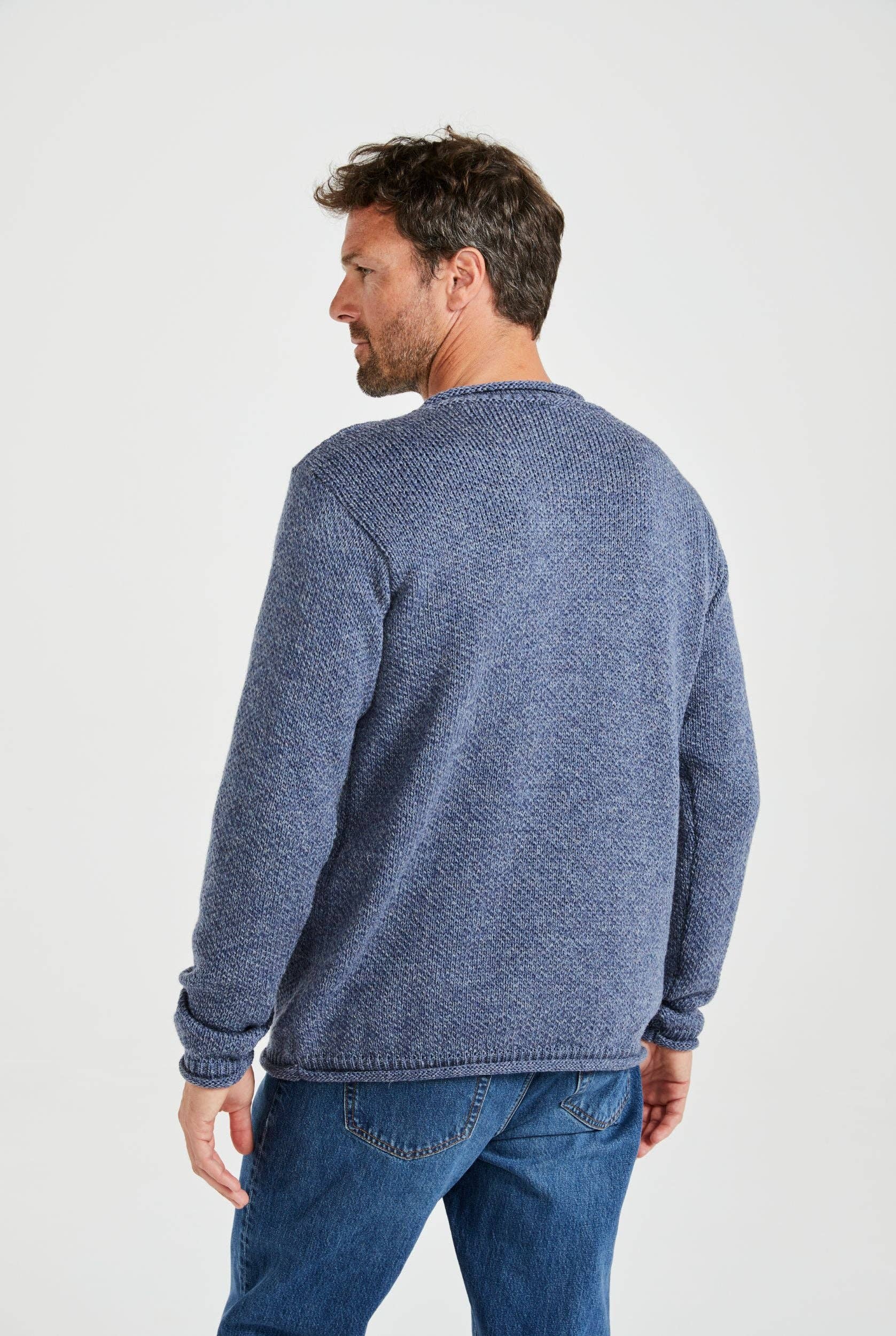 Herren Merino Rollkragenpullover Denim Rückansicht Aran Woollen Mills