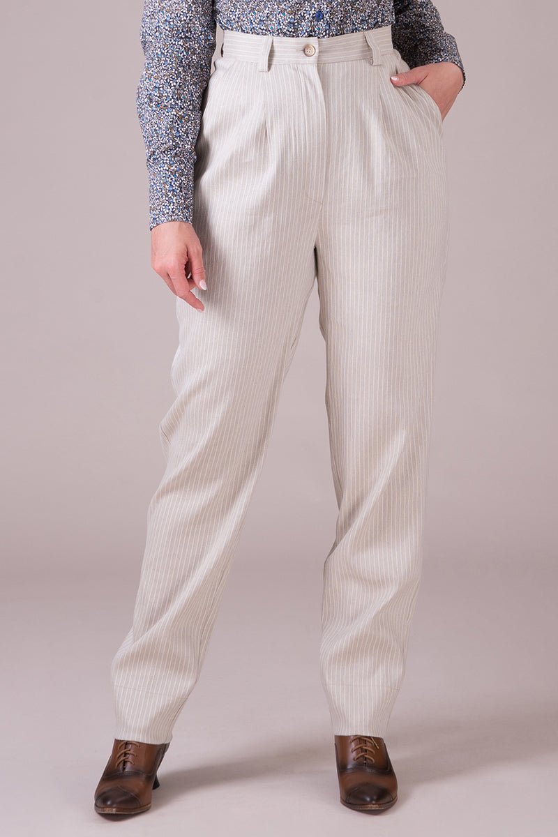 The slender slacks - Natural linen pinstripe