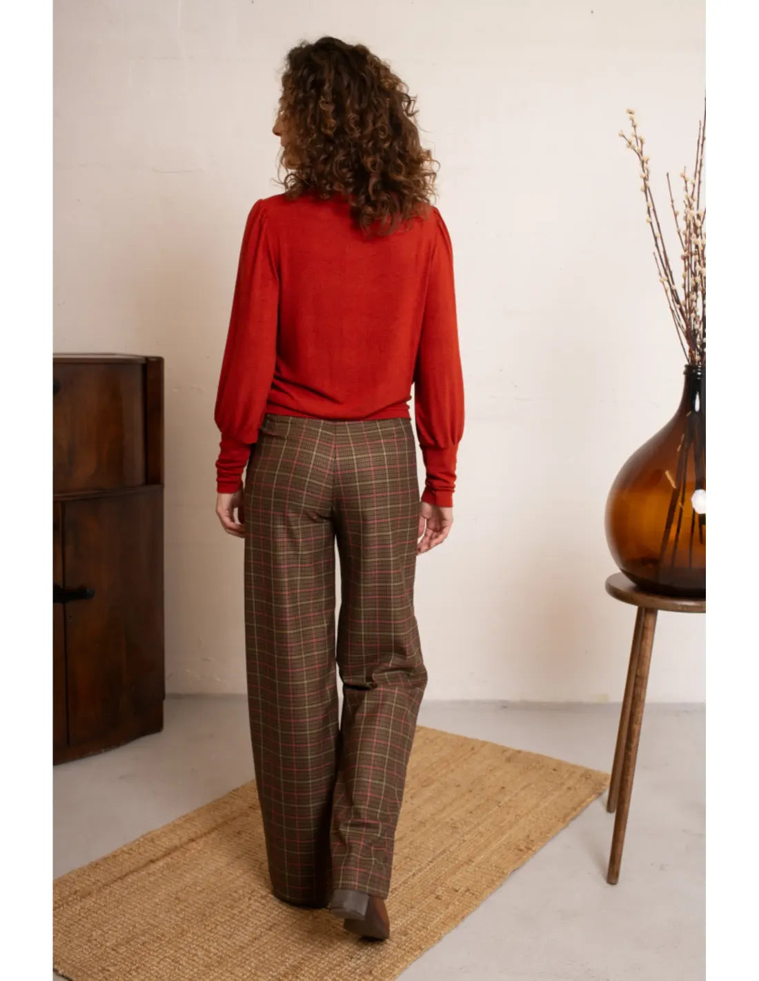 Very Cherry Maya Top Doriana Orange – vintage inspirierter Damen Pullover in Orange Rückansicht
