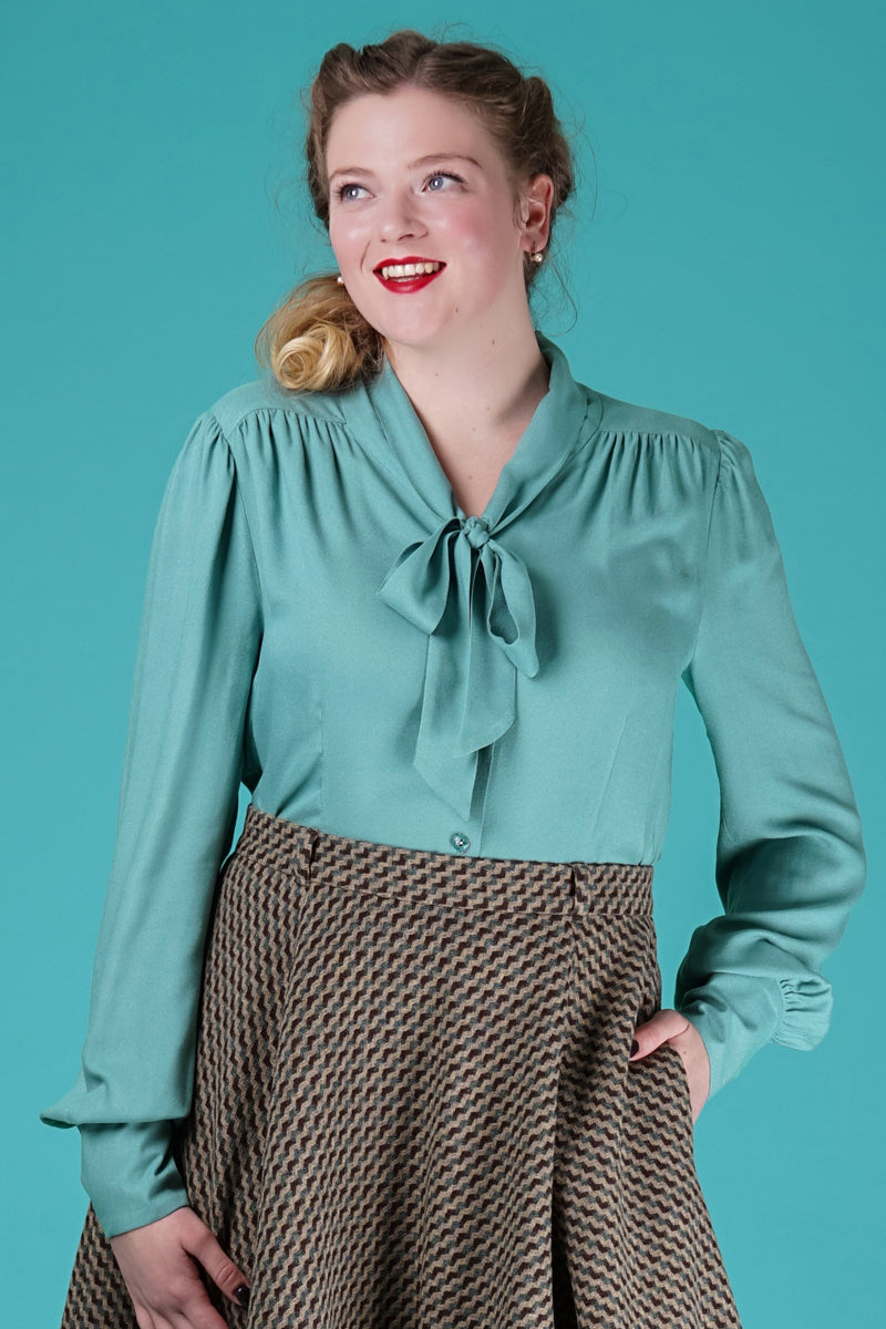 The Busy bow blouse - dusty blue